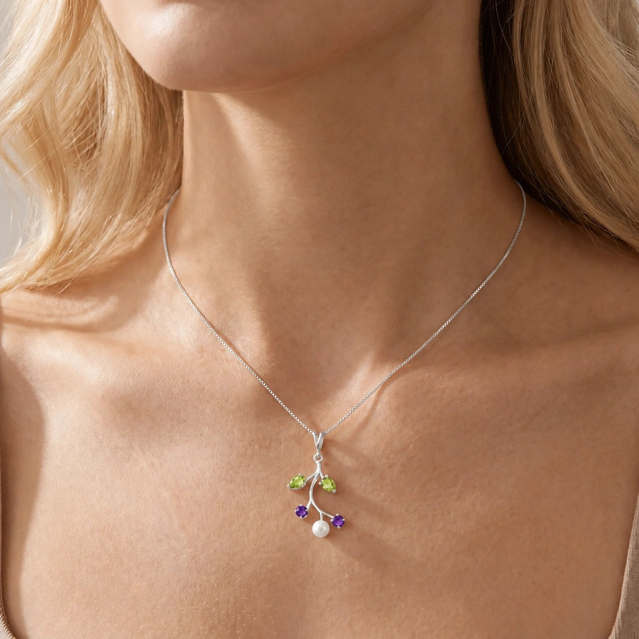 White Gold Necklace Amethyst 10K — Nadia