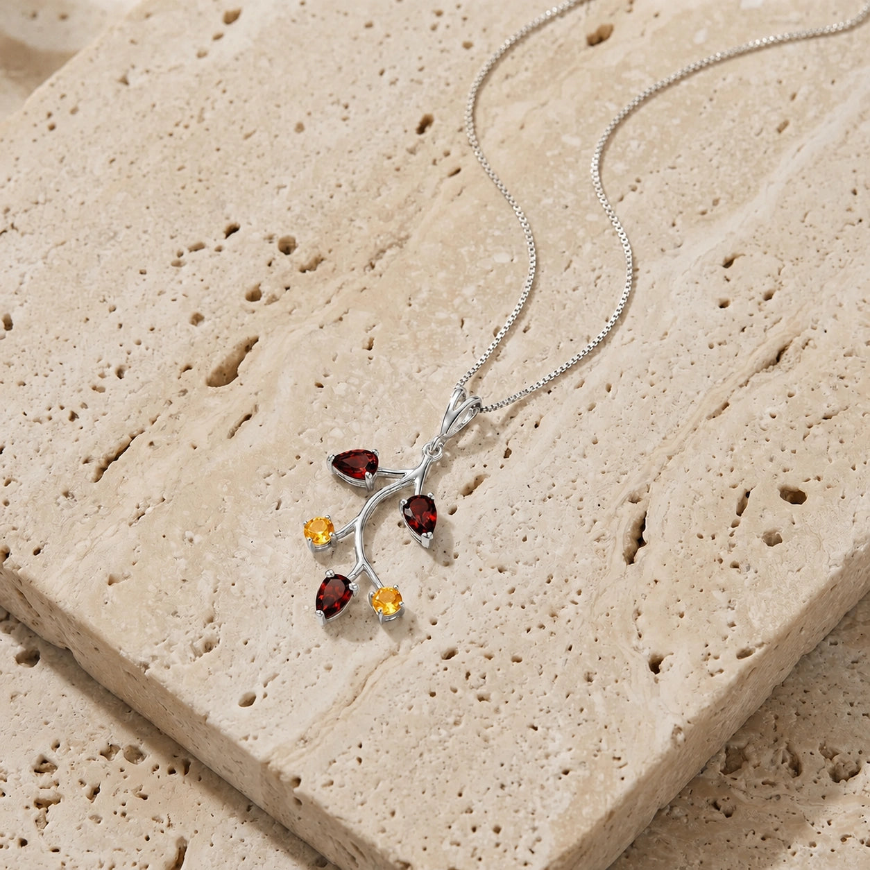 White Gold Necklace Garnet 10K — Nadia