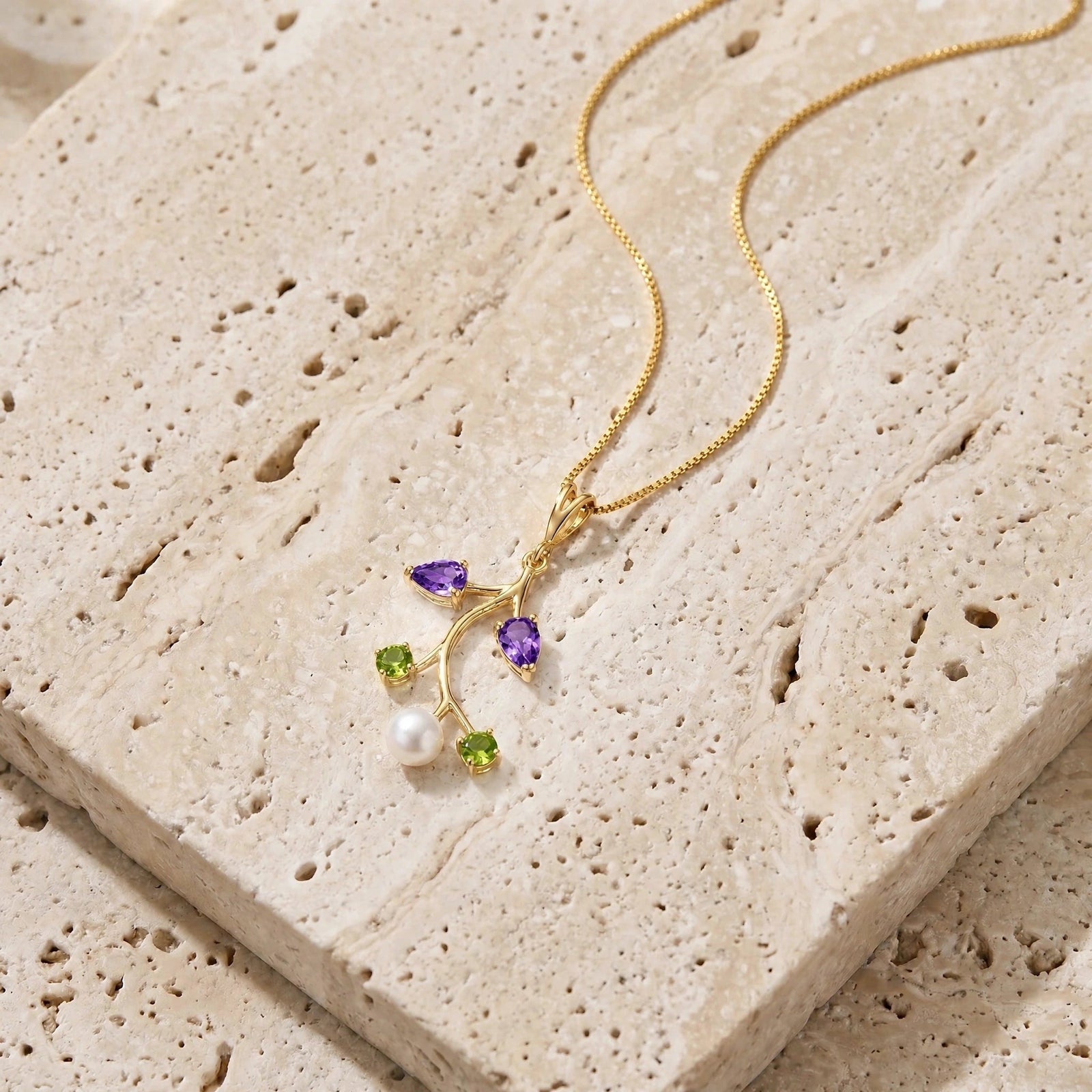 Yellow Gold Necklace Opal 10K — Nadia