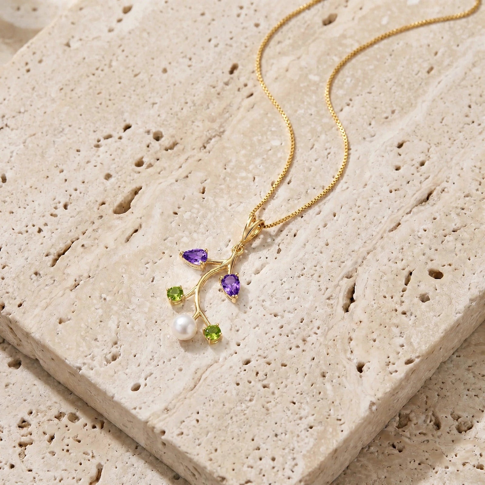 Yellow Gold Necklace Opal 10K — Nadia
