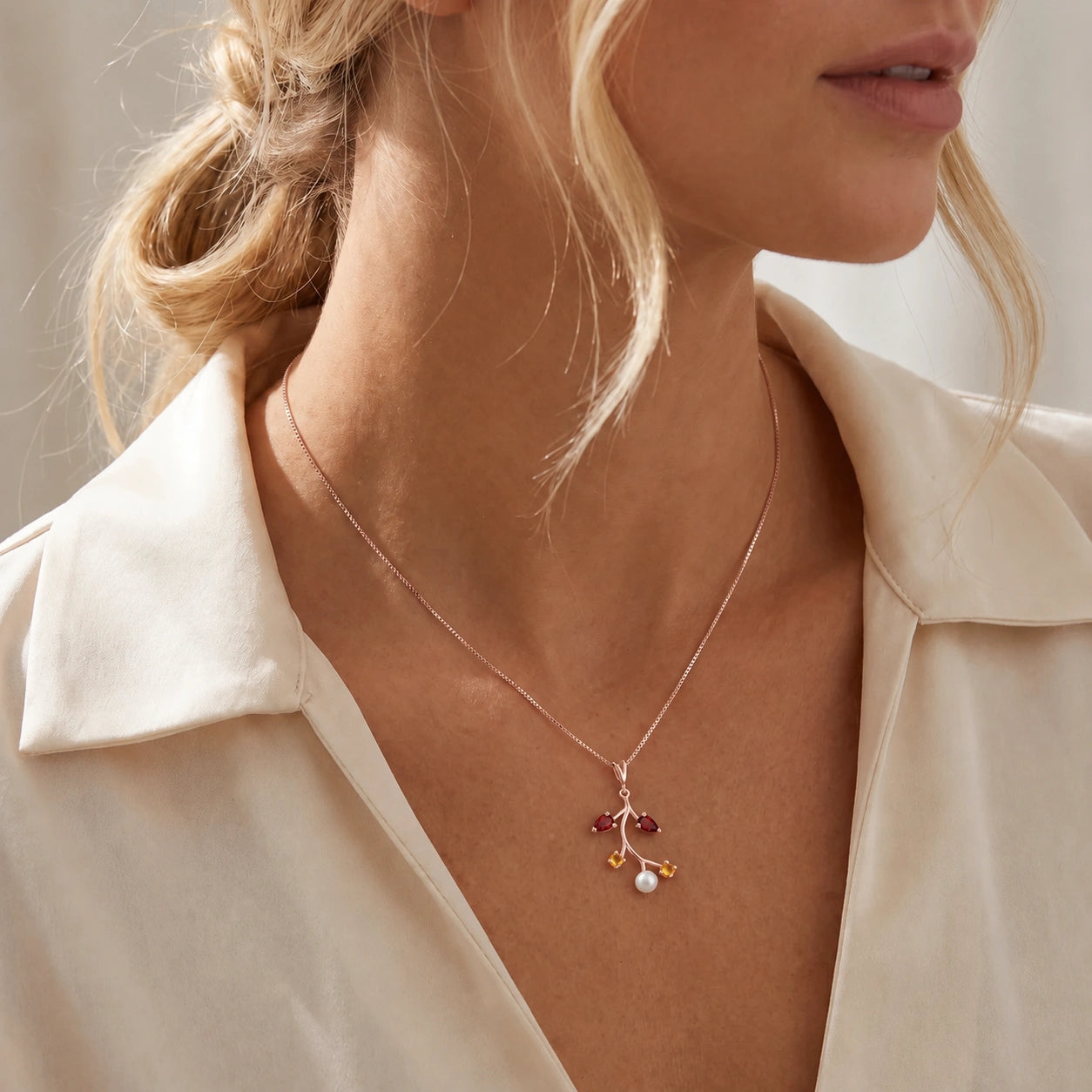 Rose Gold Necklace Peridot 10K — Nadia