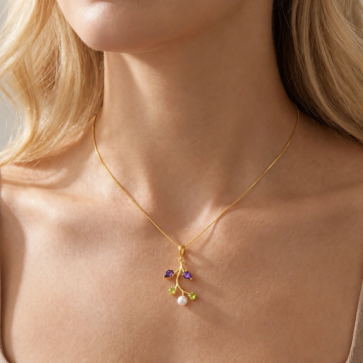 Yellow Gold Necklace Peridot 10K — Nadia