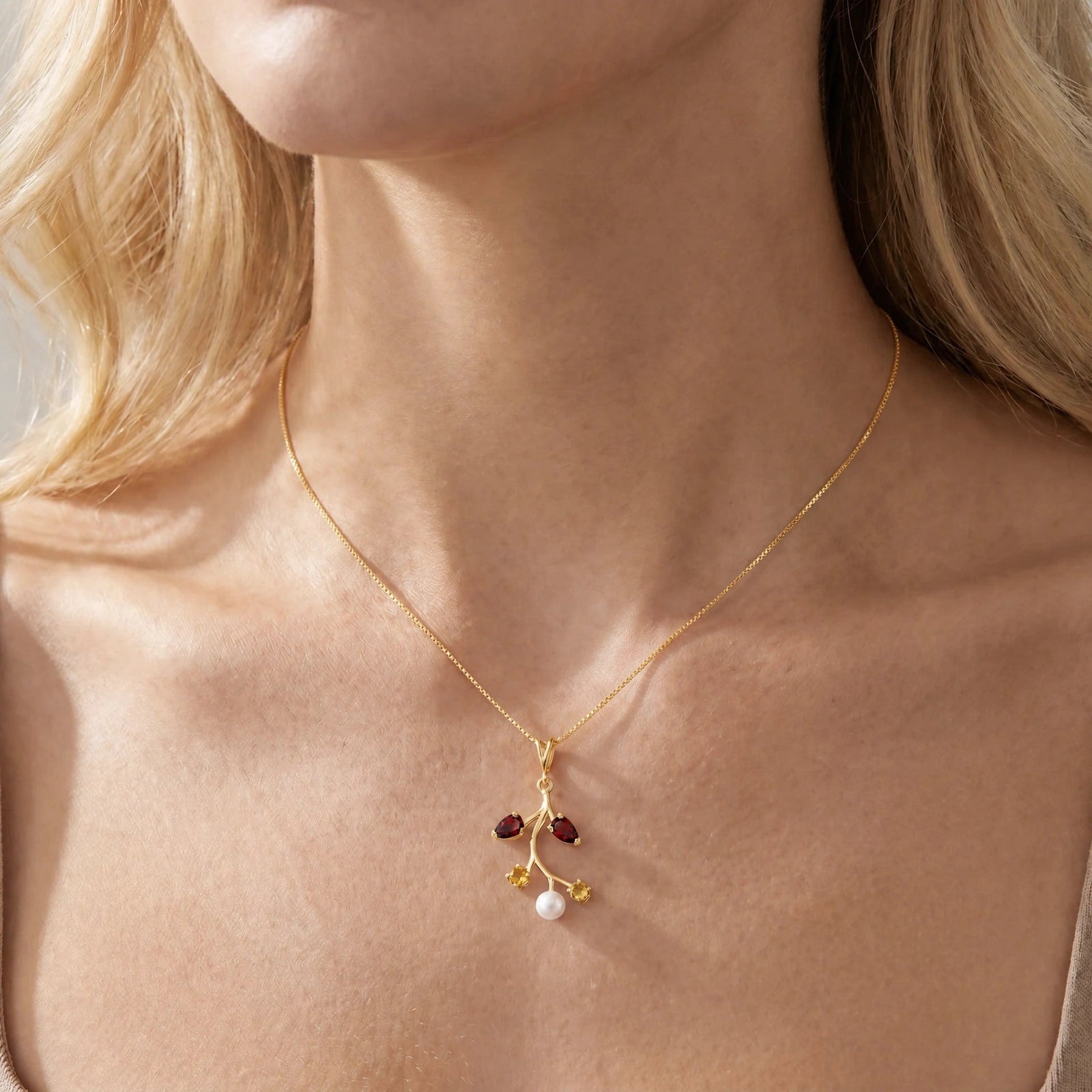 Yellow Gold Necklace Peridot 10K — Nadia