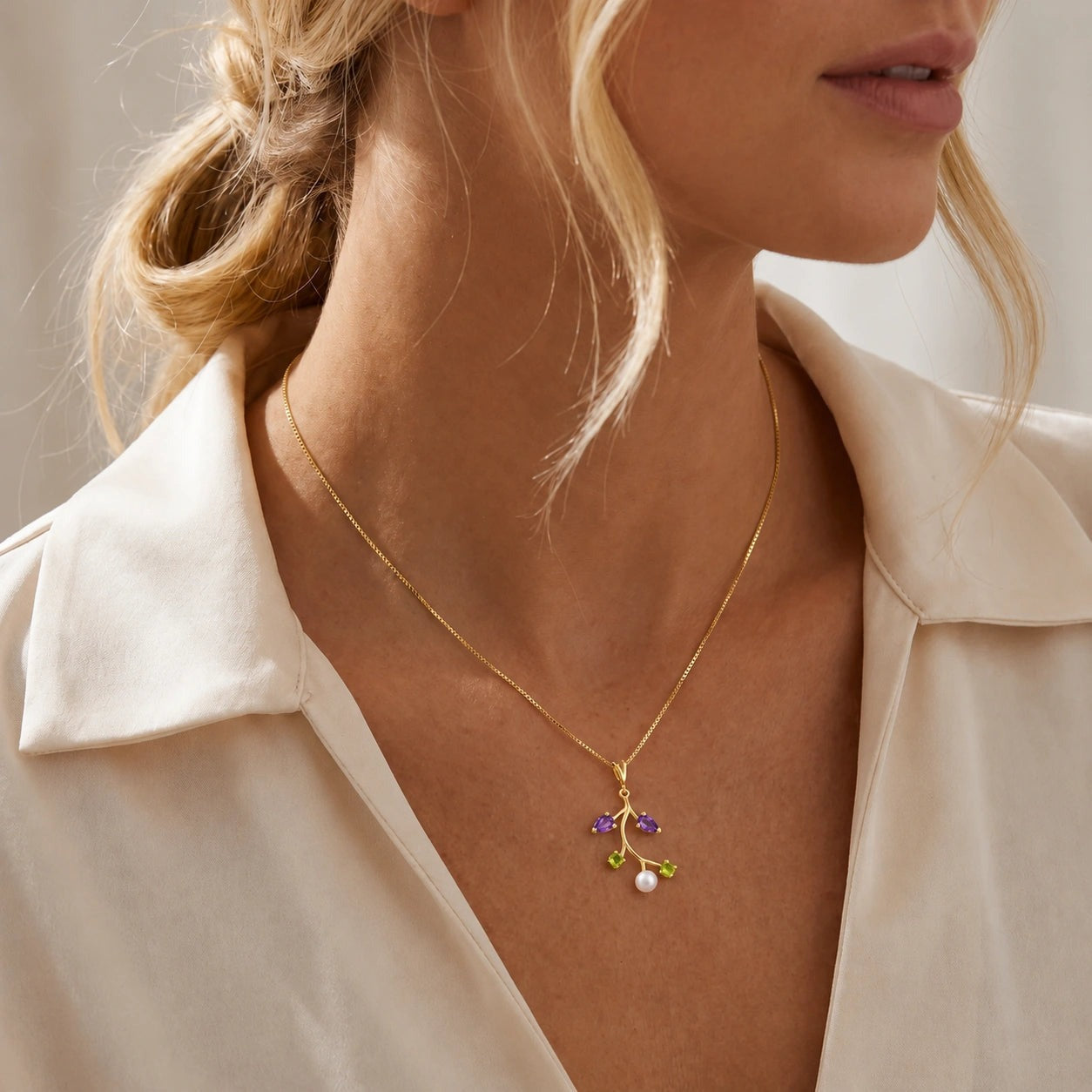Yellow Gold Necklace Peridot 10K — Nadia