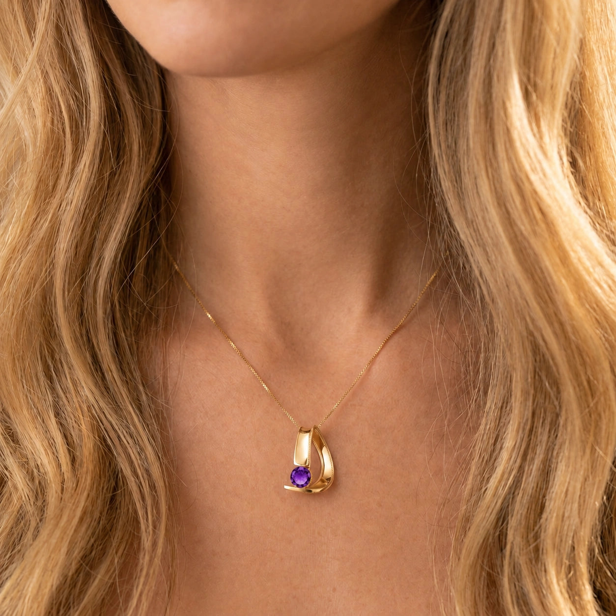 Yellow Gold Aura Pendant Necklace Amethyst 10K — Gioia