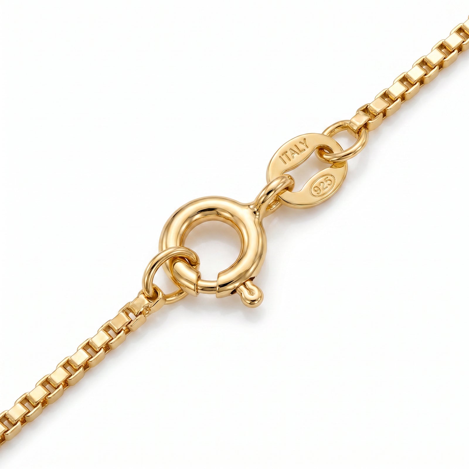 Yellow Gold Aura Pendant Necklace 10K — Gioia