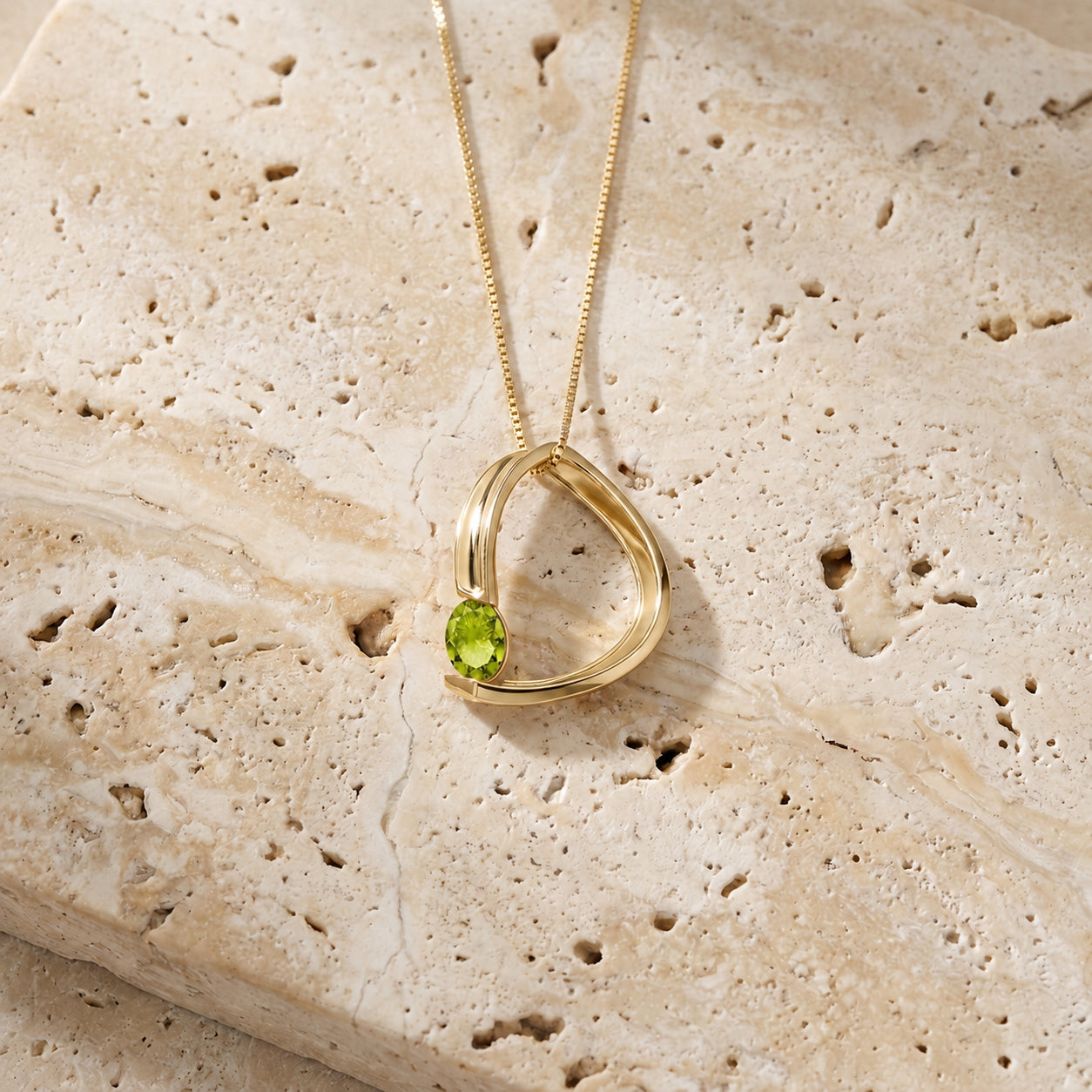 Yellow Gold Aura Pendant Necklace Aquamarine 10K — Gioia