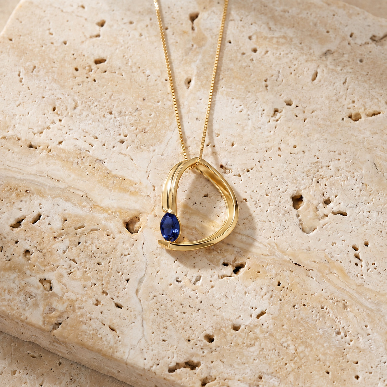 Yellow Gold Aura Pendant Necklace Pink Topaz 10K — Gioia
