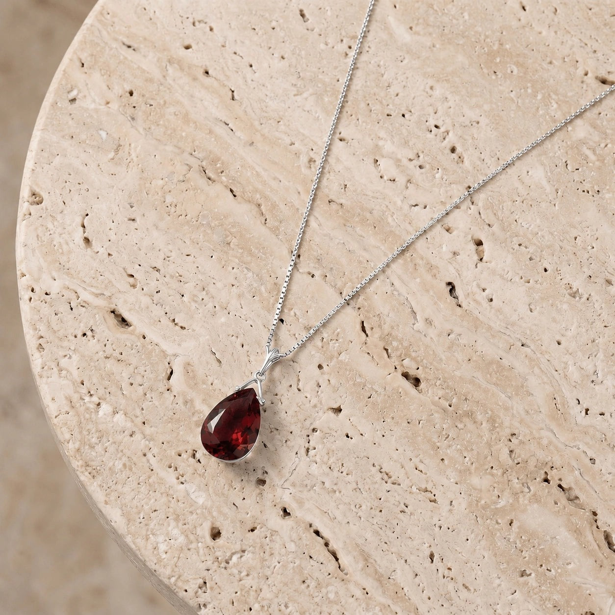 White Gold Rose Necklace Garnet 10K — Giovanna