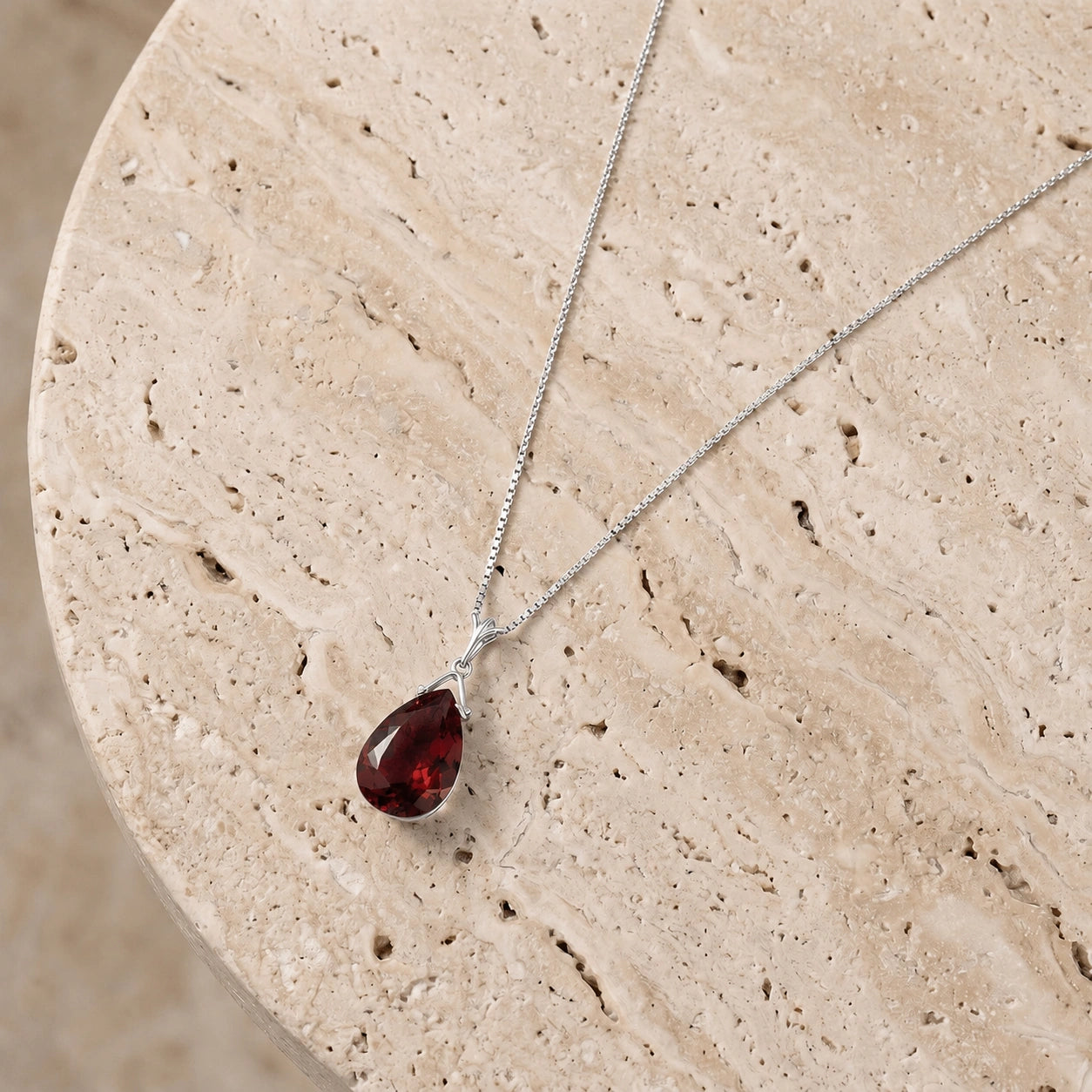 White Gold Rose Necklace Garnet 10K — Giovanna