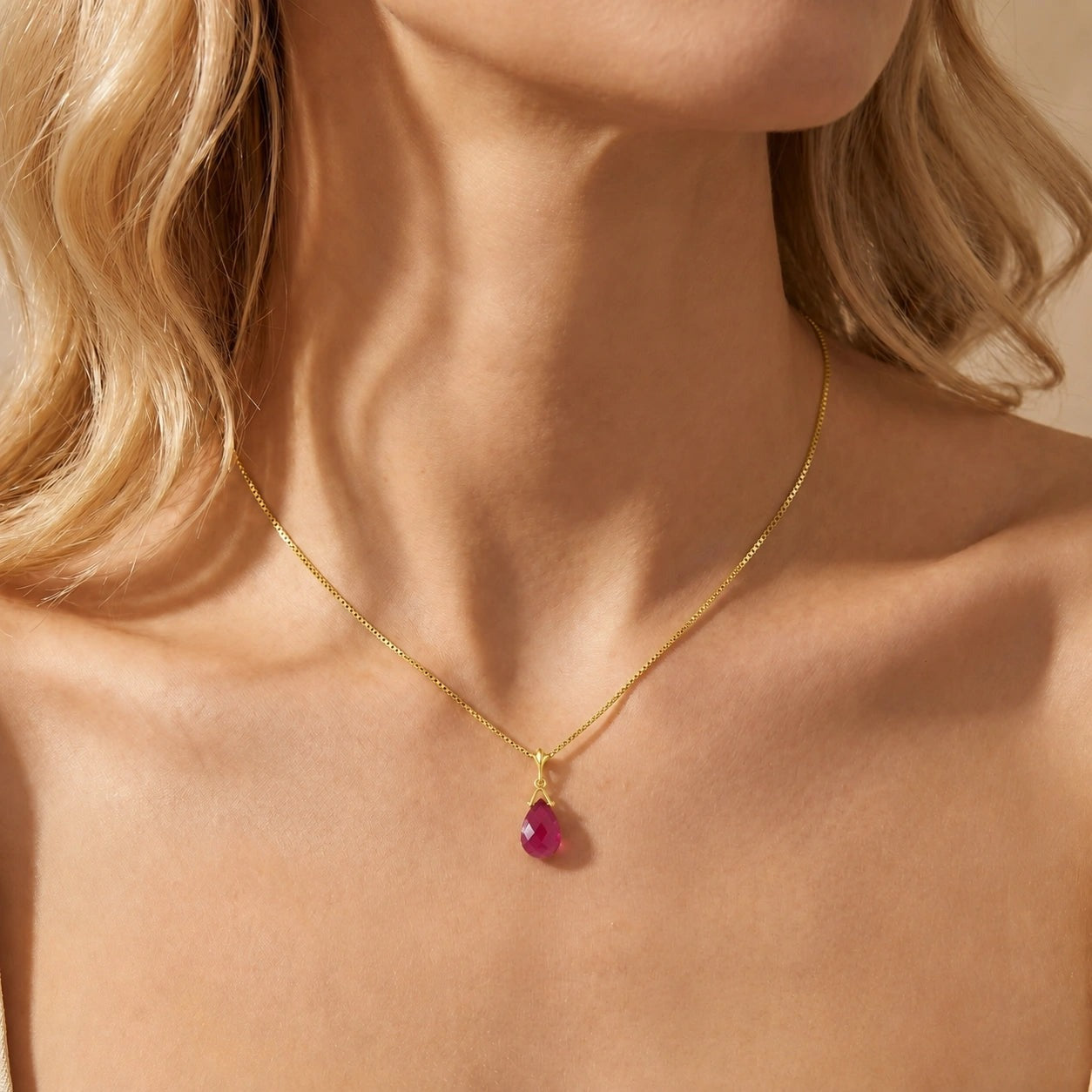 Yellow Gold Rose Necklace Ruby 10K — Giovanna