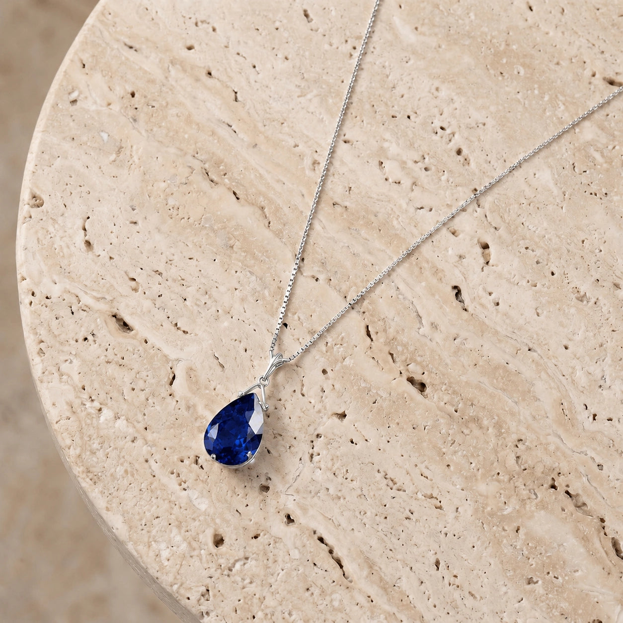 White Gold Rose Necklace Sapphire 10K — Giovanna