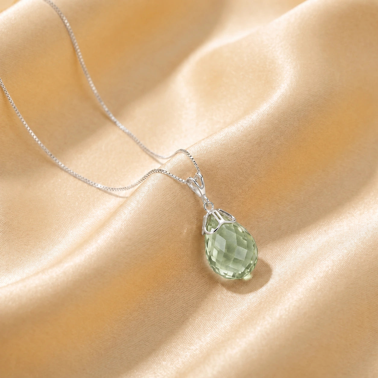 White Gold Belle Necklace Green Amethyst 10K — Fioretta