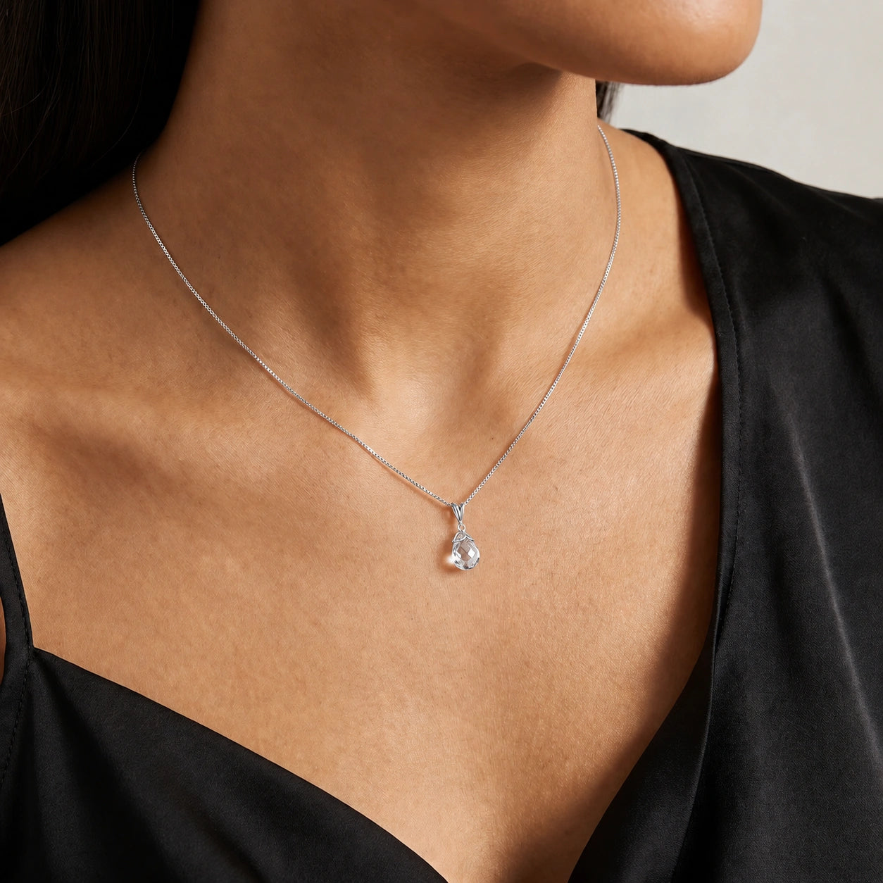 White Gold Belle Necklace White Topaz 10K — Fioretta