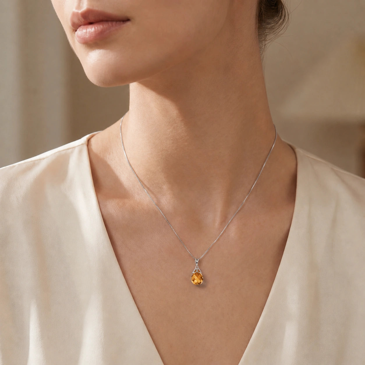 White Gold Belle Necklace Citrine 10K — Fioretta