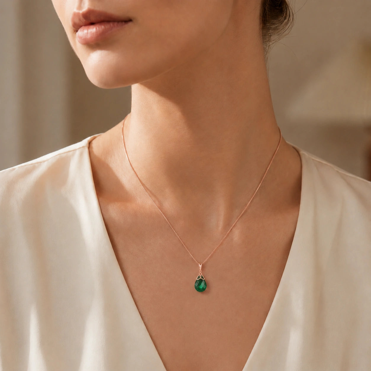 Rose Gold Belle Necklace Emerald 10K — Fioretta