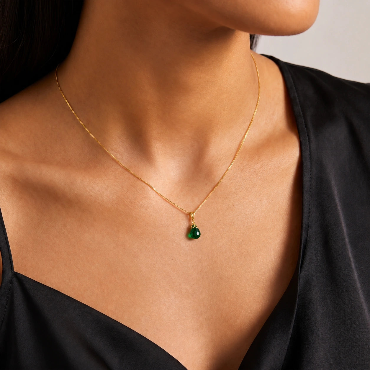 Yellow Gold Belle Necklace Emerald 10K — Fioretta