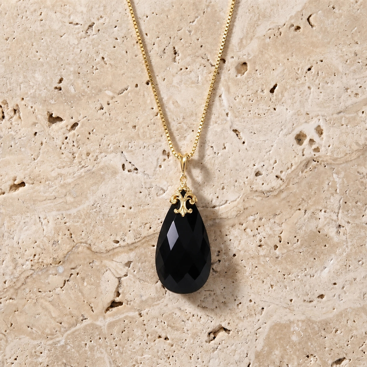Yellow Gold Black Onyx — Euridice