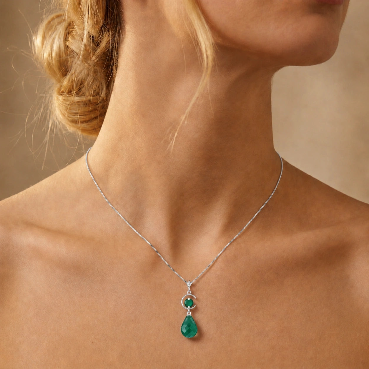 White Gold Emerald — Ferdinanda