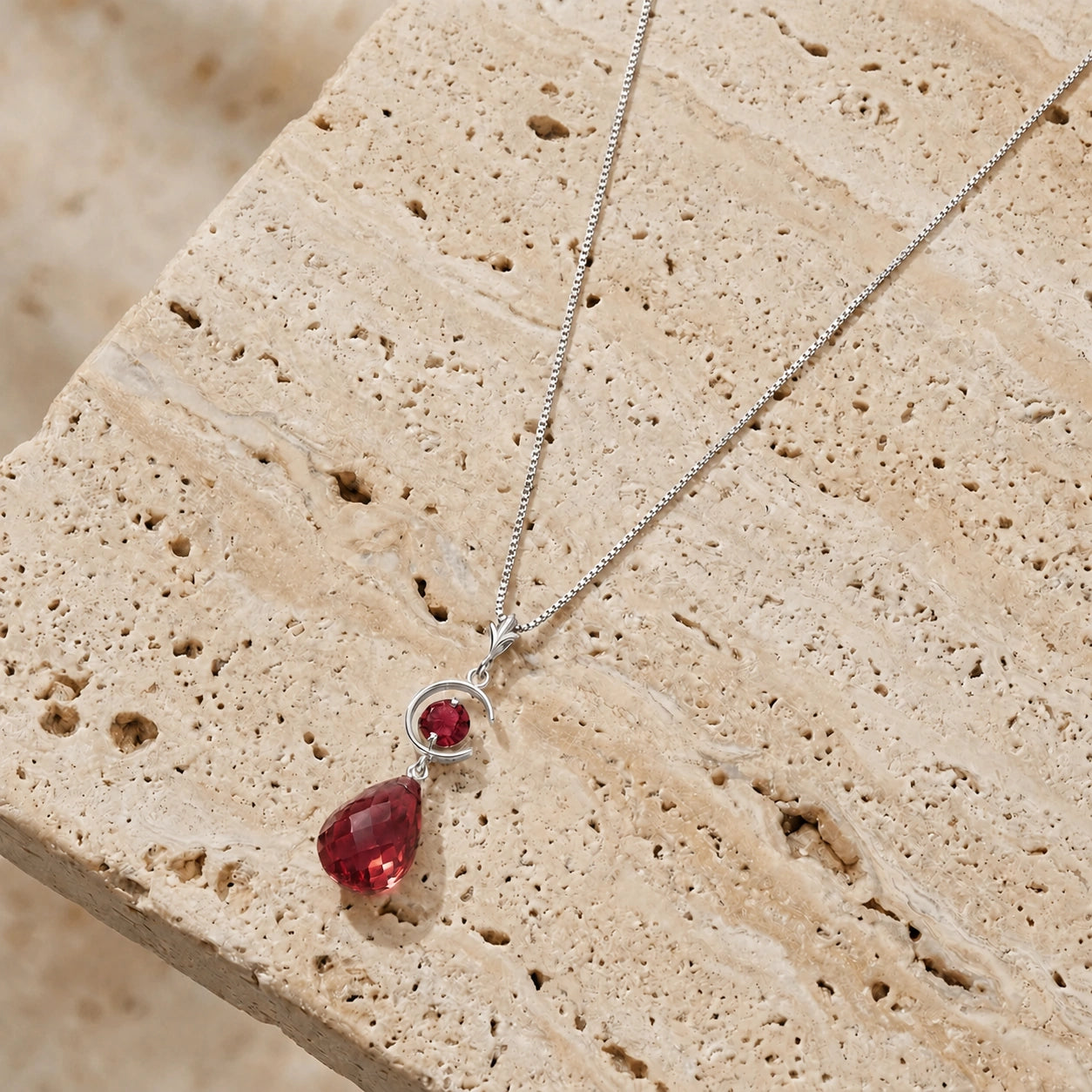 White Gold Ruby — Ferdinanda