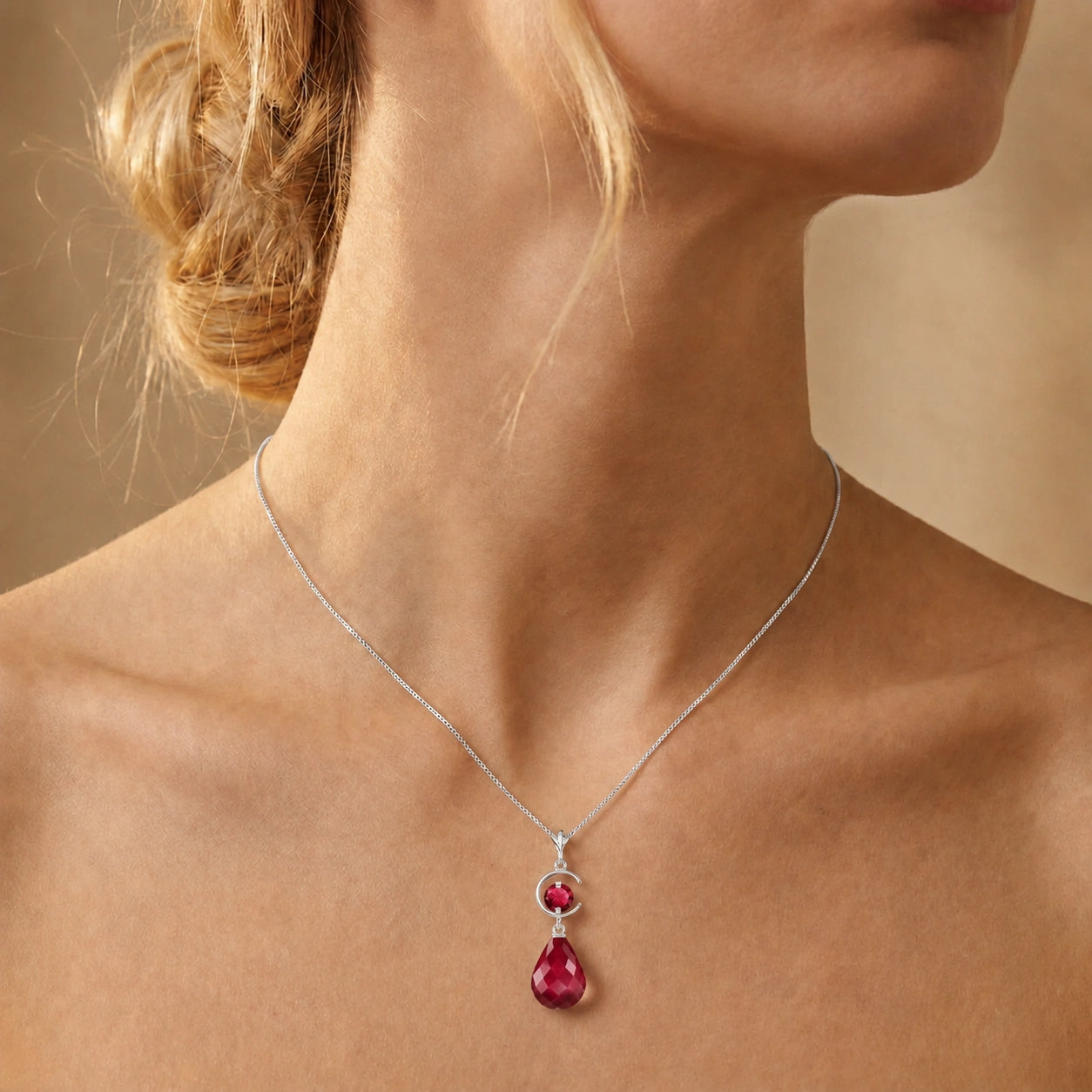 White Gold Ruby — Ferdinanda