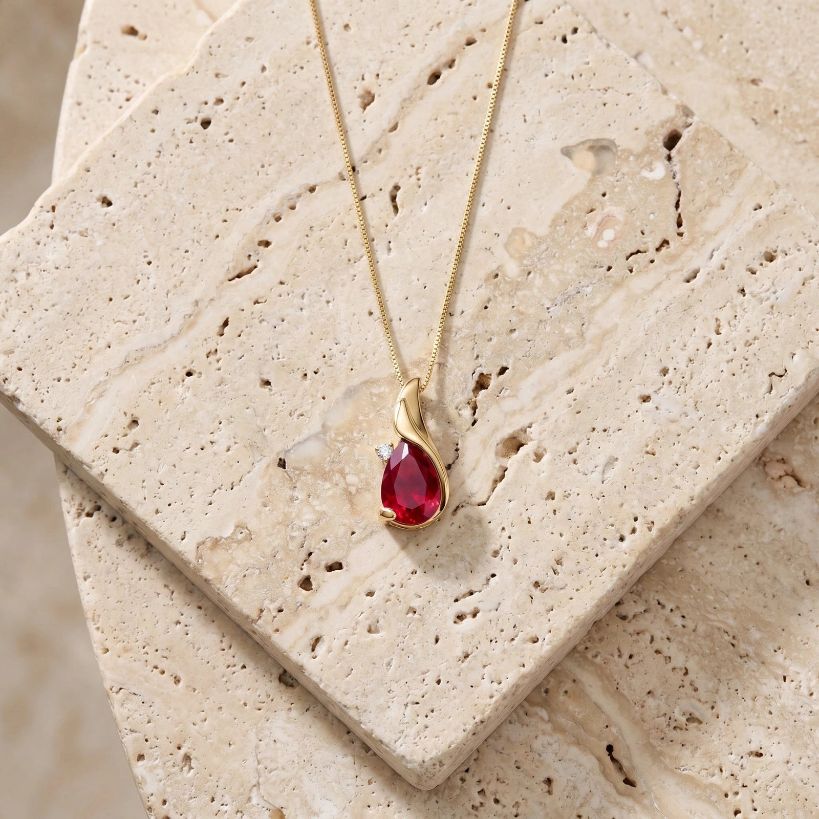 Yellow Gold Heritage Pendant Necklace Ruby 10K — Brunella