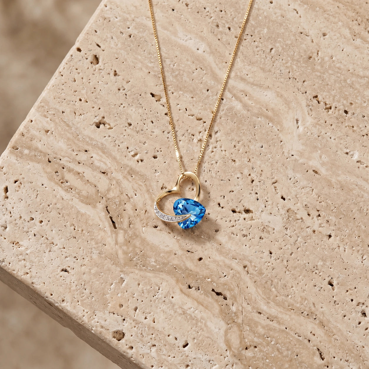 Yellow Gold Pendant Necklace Blue Topaz 10K — Fabrizia