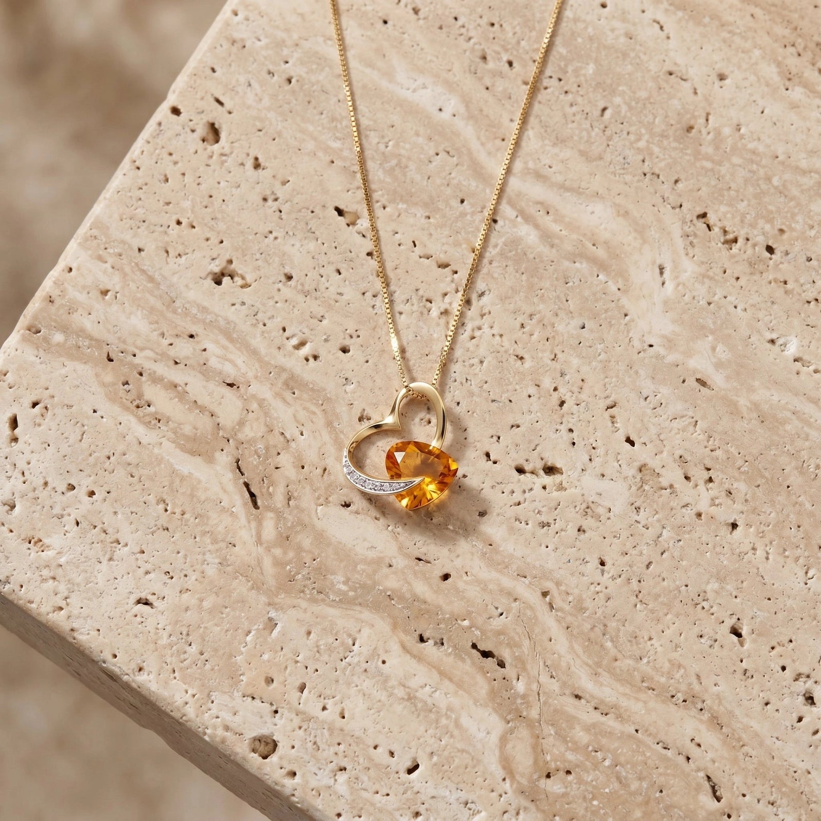 Yellow Gold Pendant Necklace Citrine 10K — Fabrizia