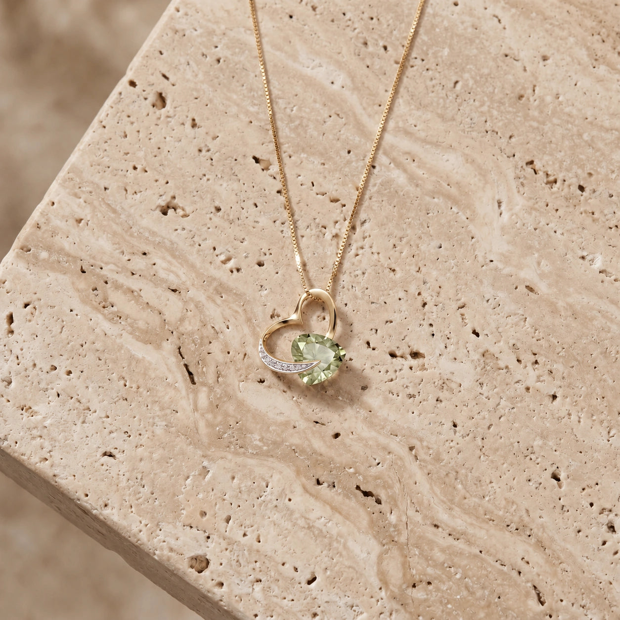 Yellow Gold Pendant Necklace Green Amethyst 10K — Fabrizia