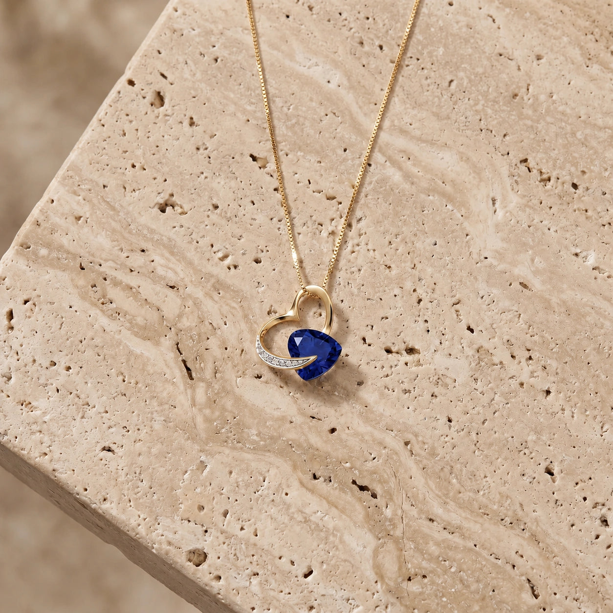 Yellow Gold Pendant Necklace Sapphire 10K — Fabrizia