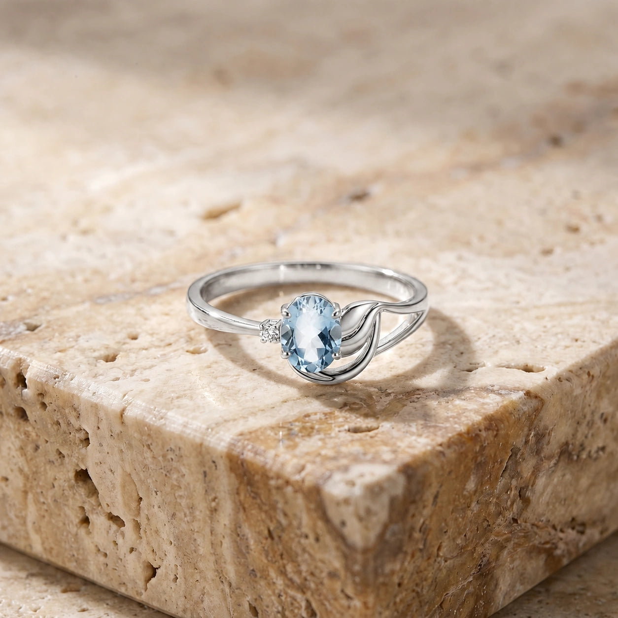 White Gold Diamond & Aquamarine — Fiorina