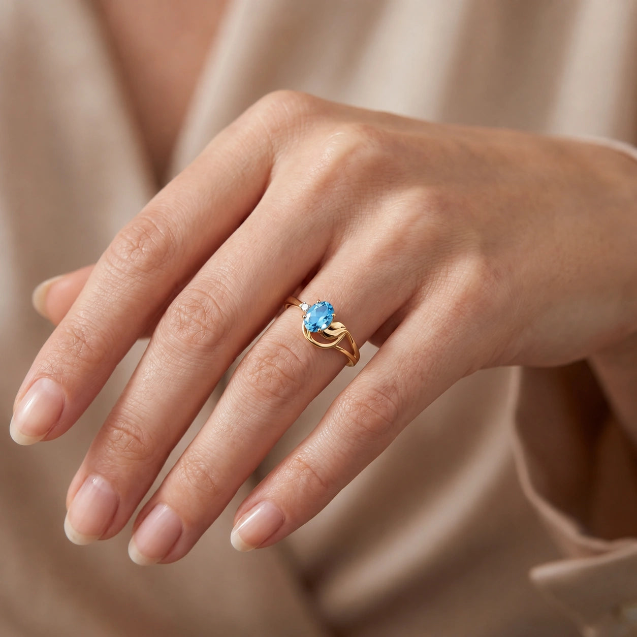 Yellow Gold Diamond & Blue Topaz — Fiorina