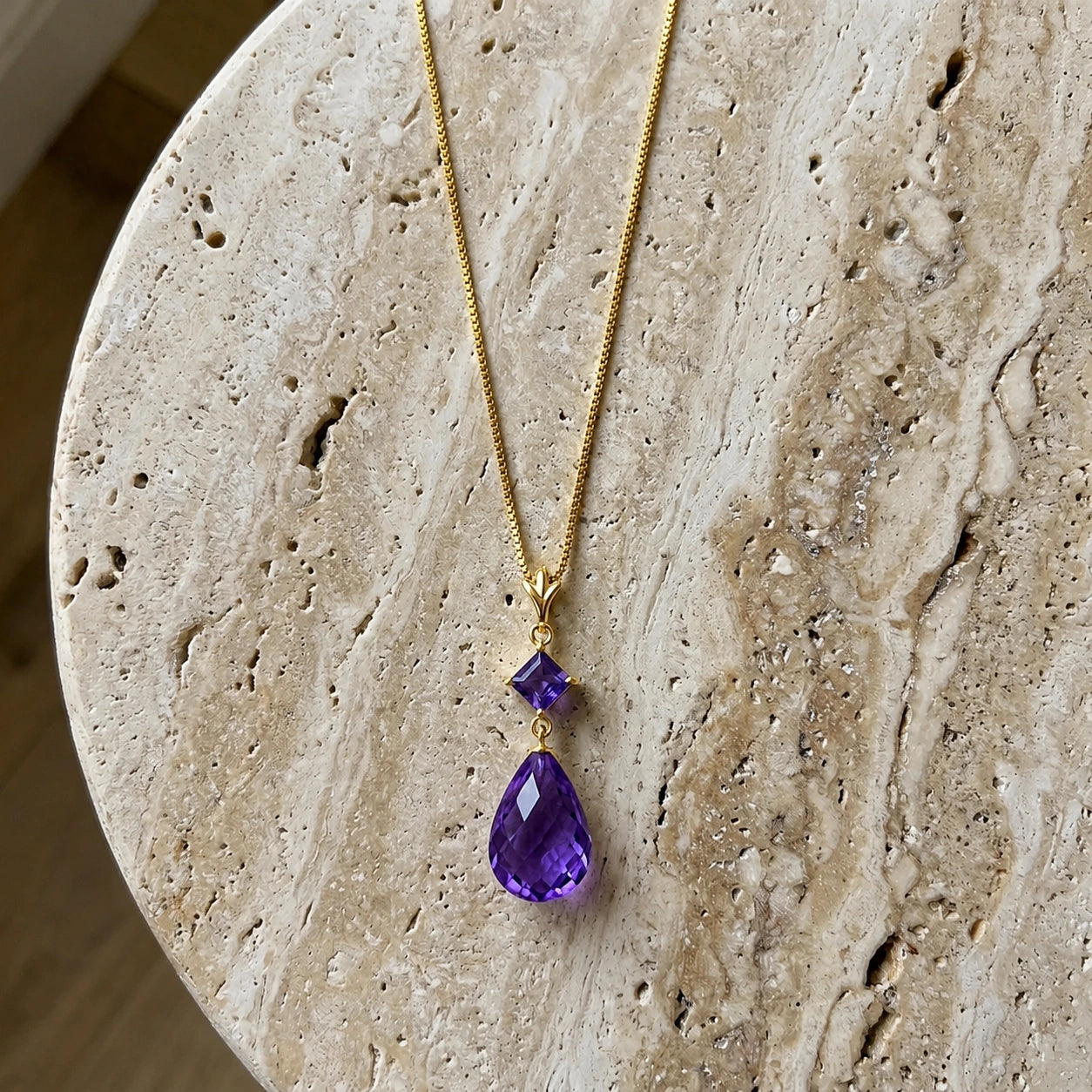 Yellow Gold Pendant Necklace Blue Topaz 10K — Saveria