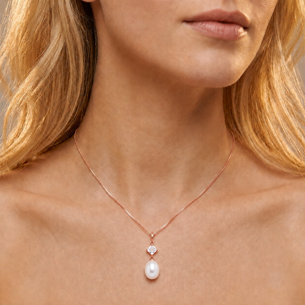 Rose Gold Pendant Necklace Pearl 10K — Saveria