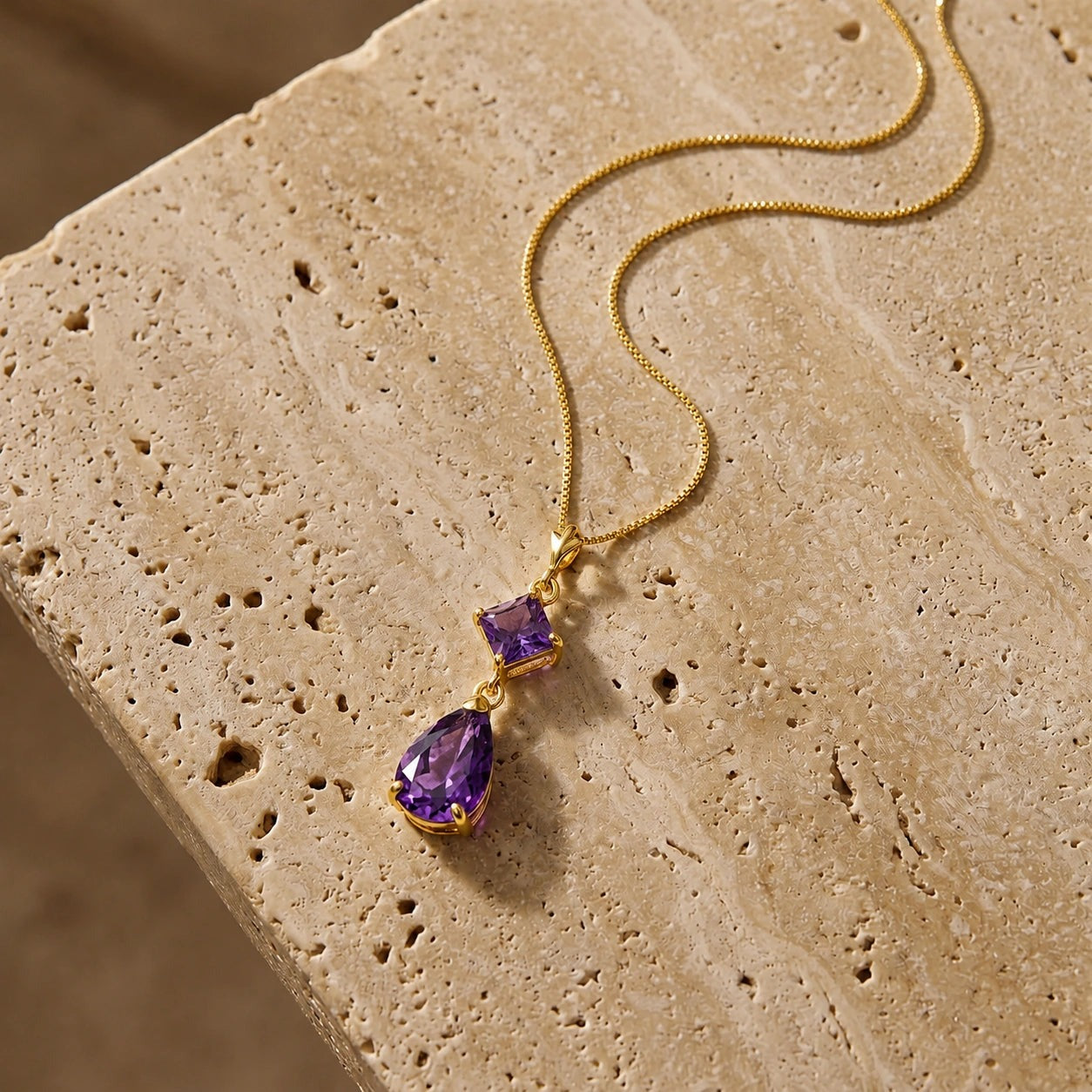 Yellow Gold Classic Necklace Garnet 10K — Palma