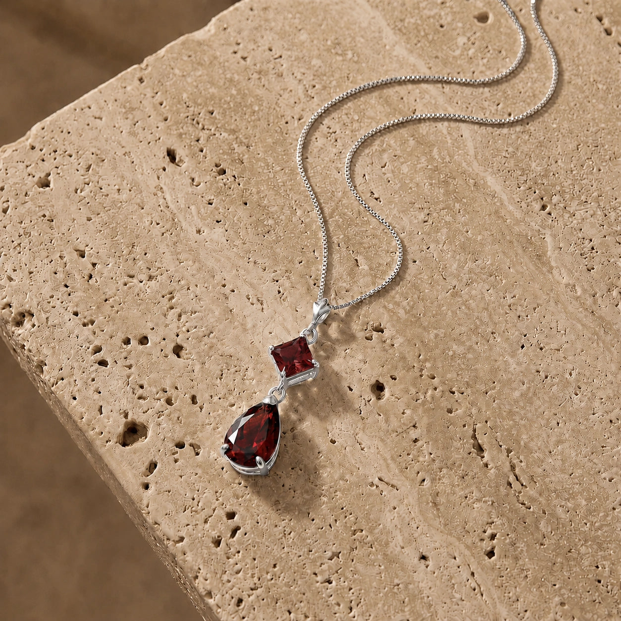 White Gold Classic Necklace Peridot 10K — Palma