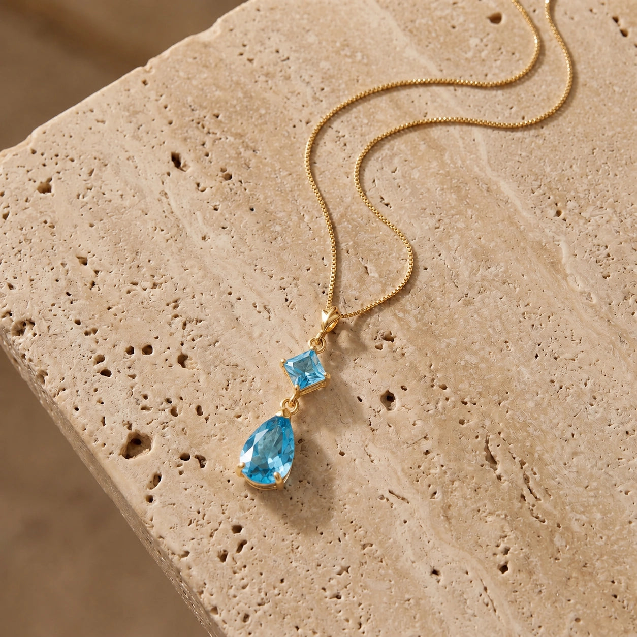 Yellow Gold Classic Necklace Peridot 10K — Palma
