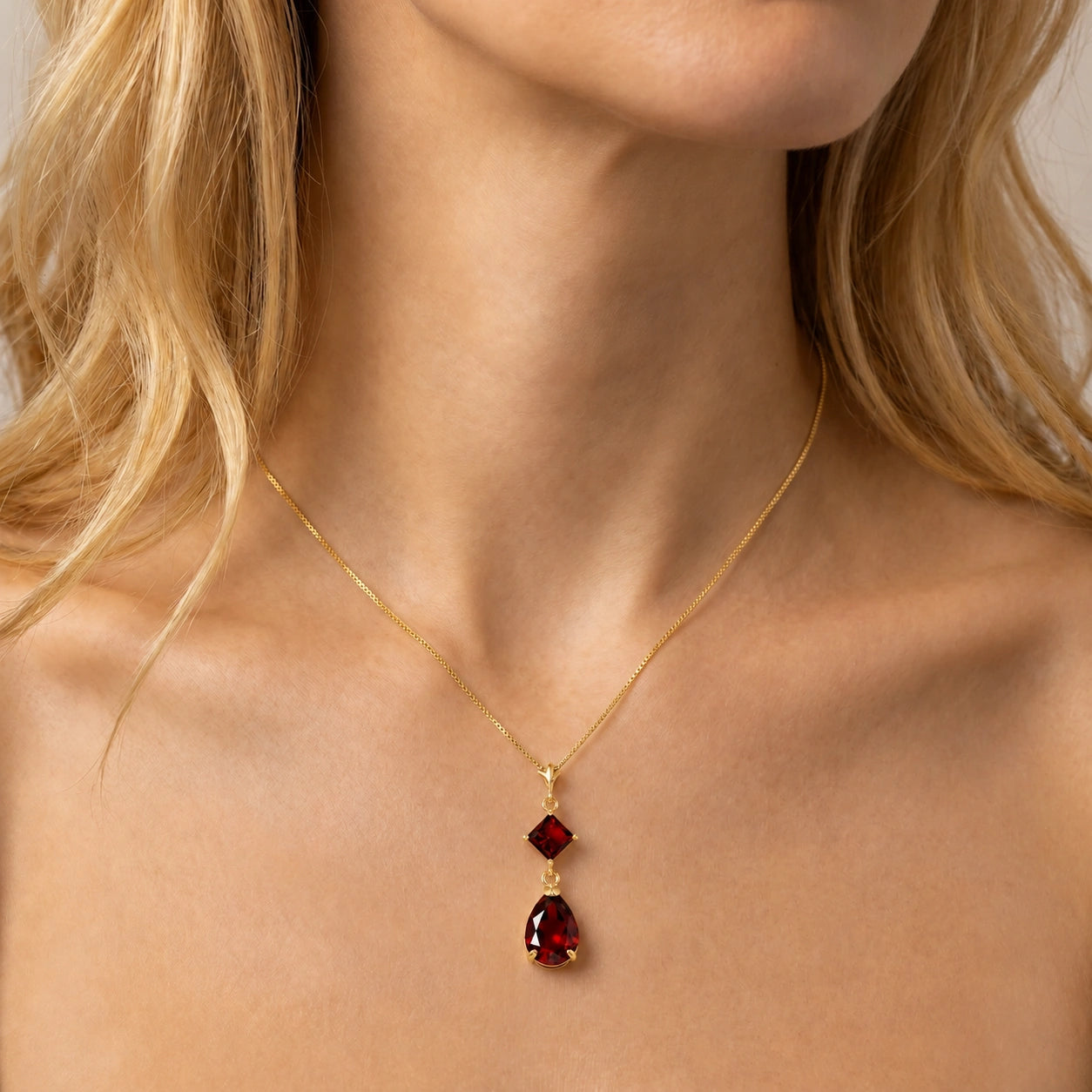 Yellow Gold Classic Necklace Peridot 10K — Palma