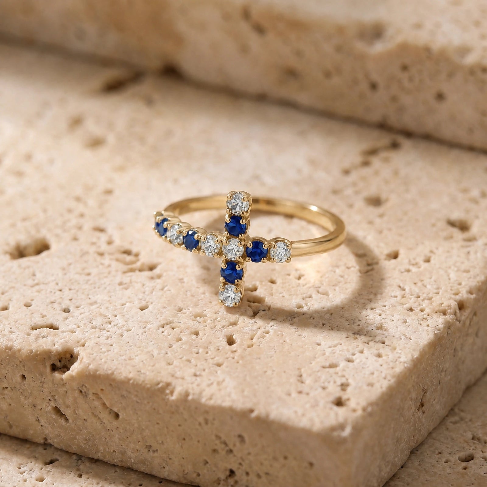 Yellow Gold Sapphire & Diamond — Gaia