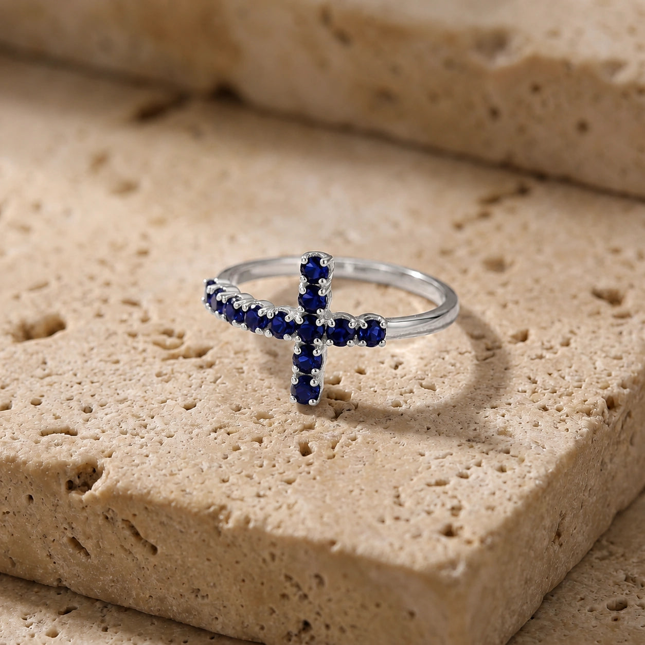 White Gold Sapphire — Gaia