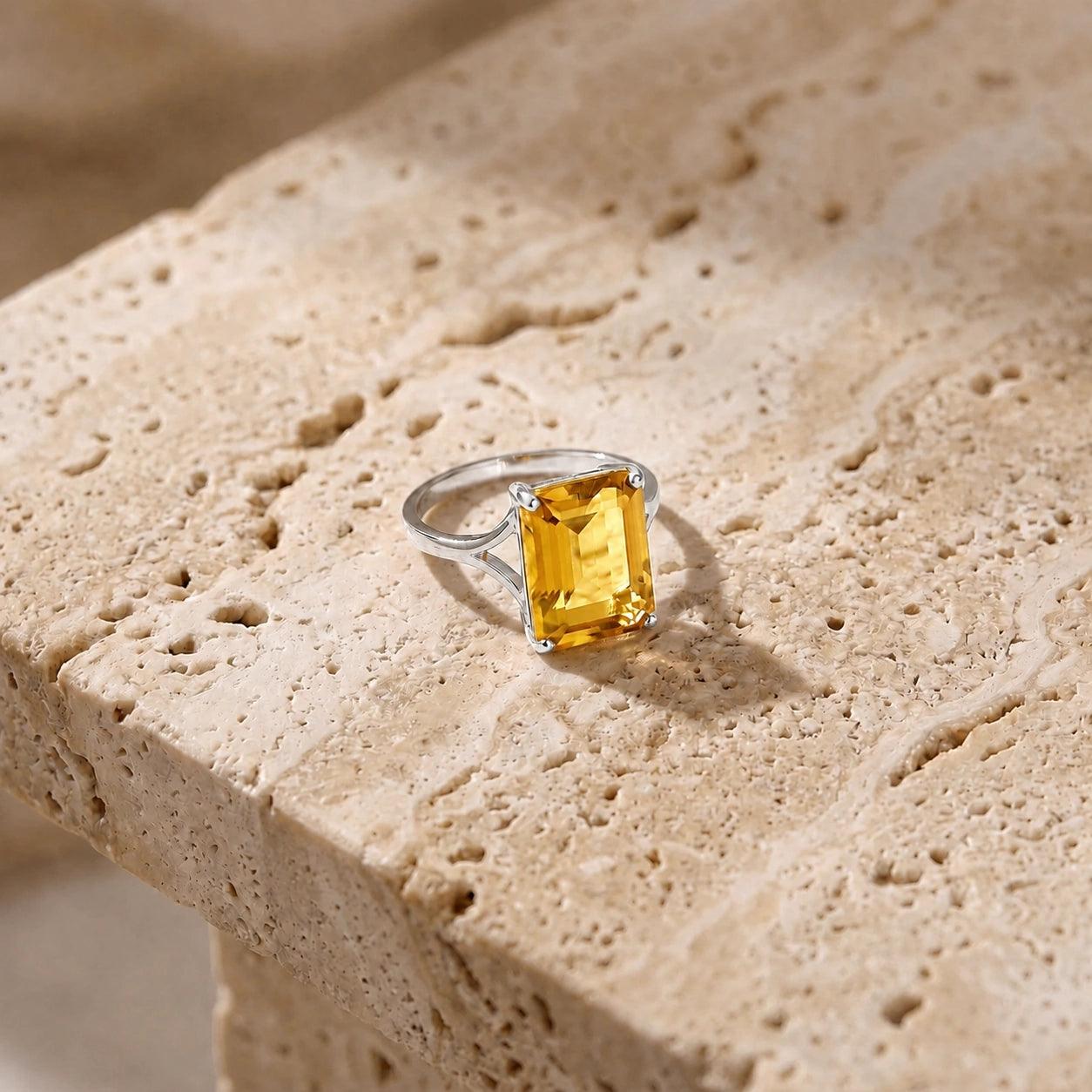 White Gold Citrine — Geltrude