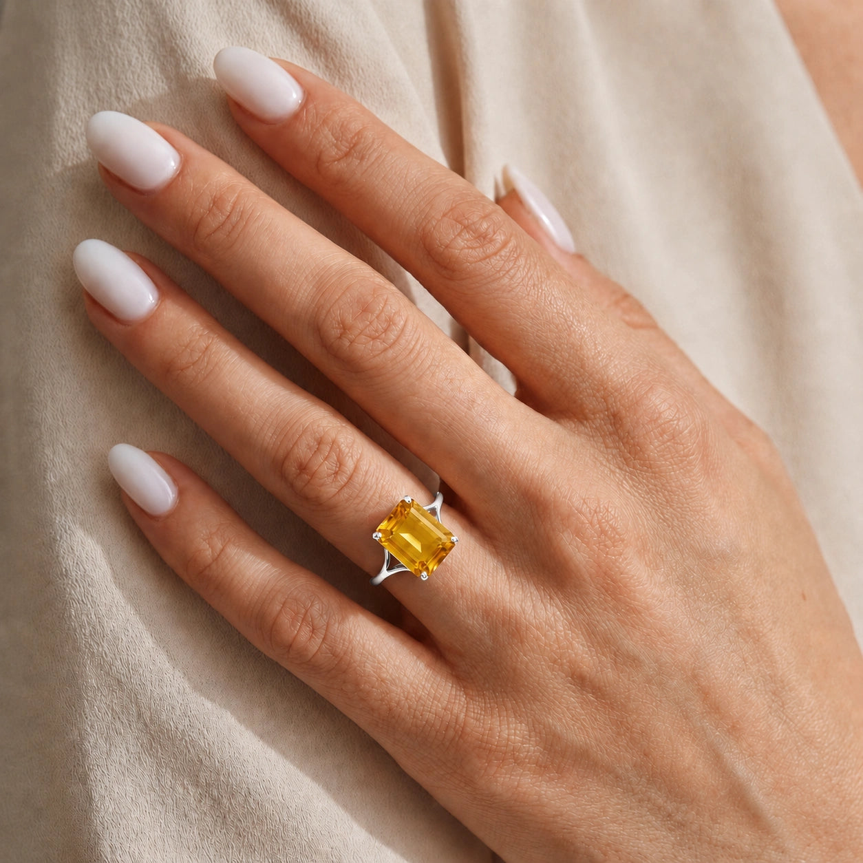 White Gold Citrine — Geltrude