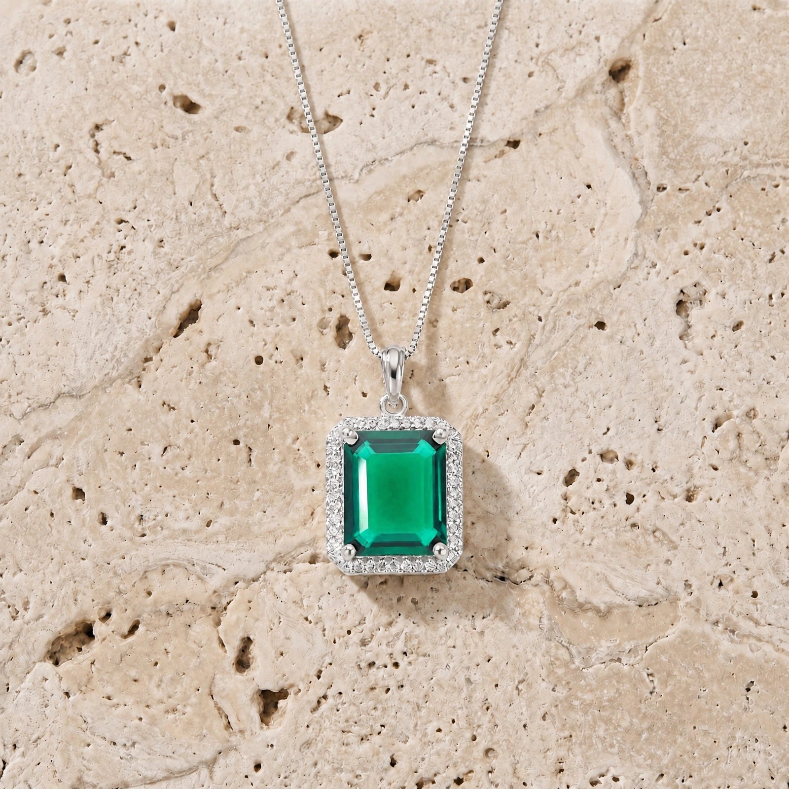 White Gold Emerald & Diamond — Alberica