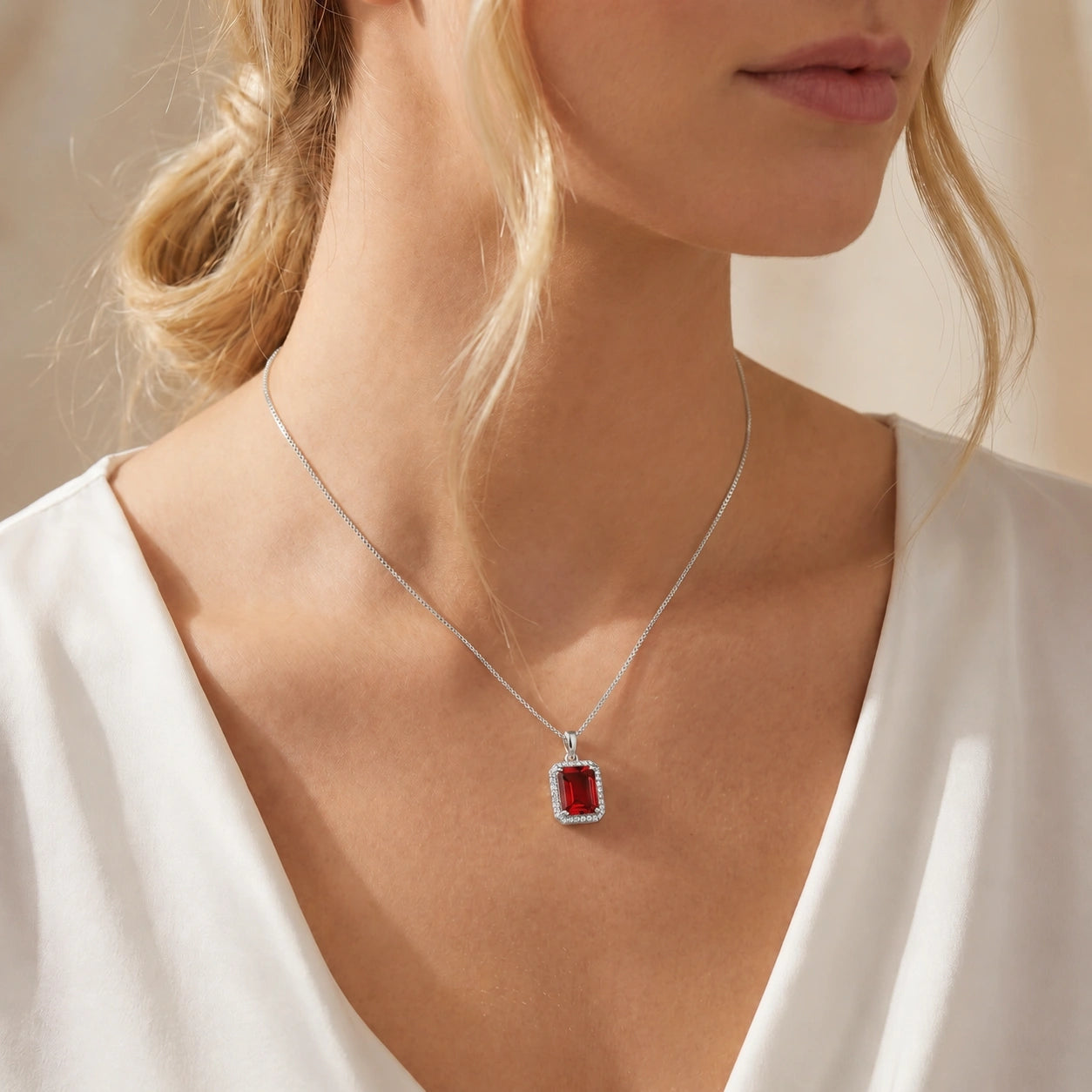 White Gold Ruby & Diamond — Alberica