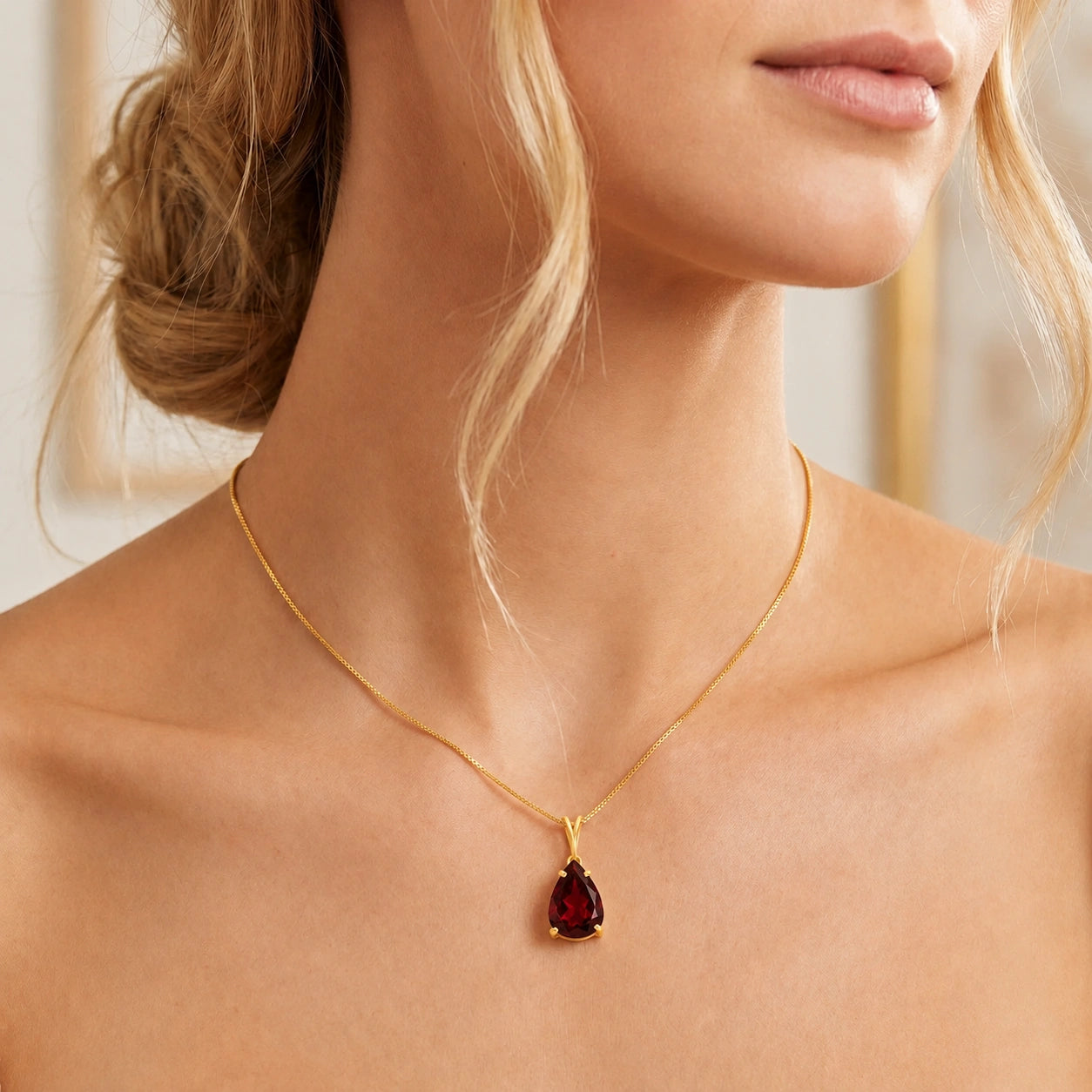Yellow Gold Garnet — Gentile