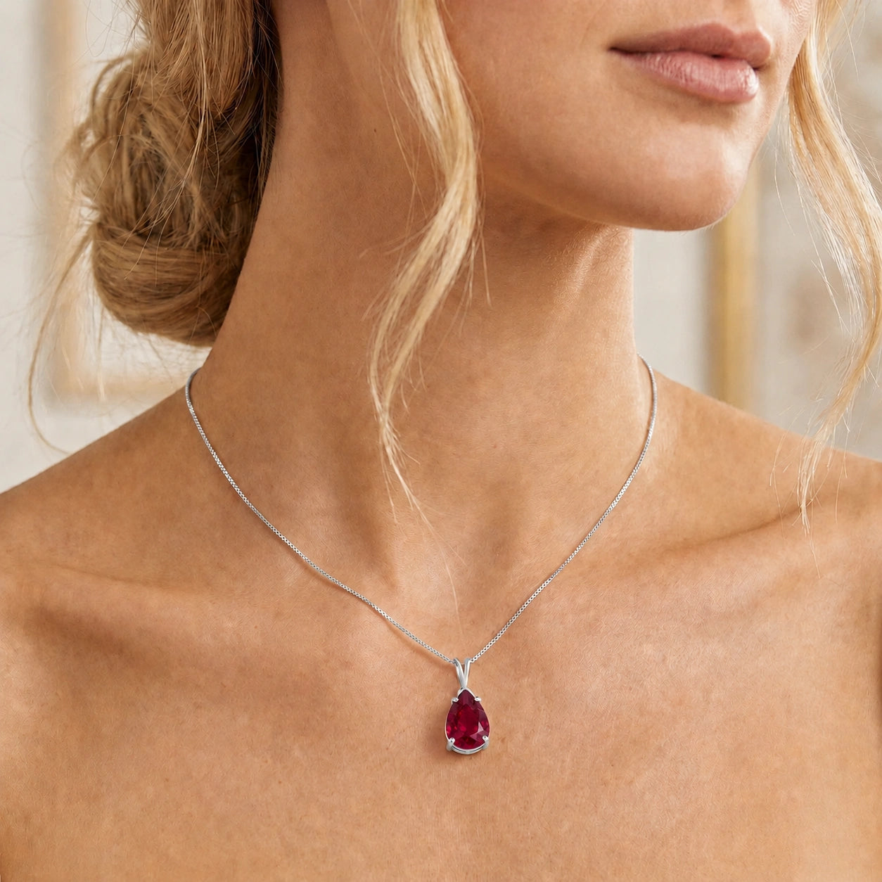 White Gold Ruby — Gentile