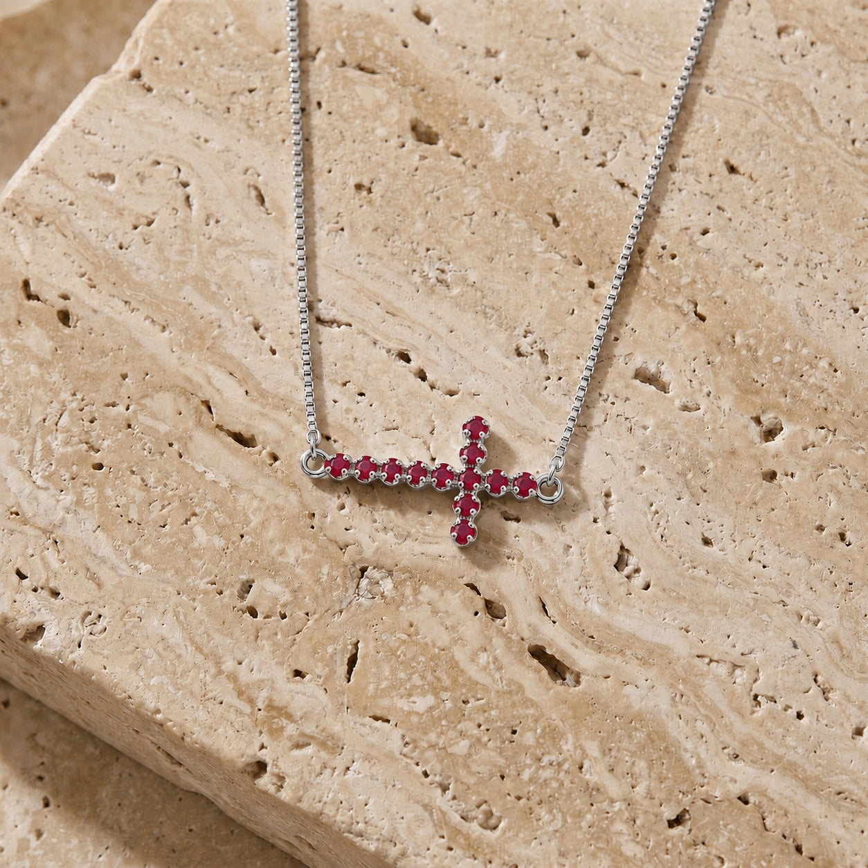 White Gold Ruby — Gigliola