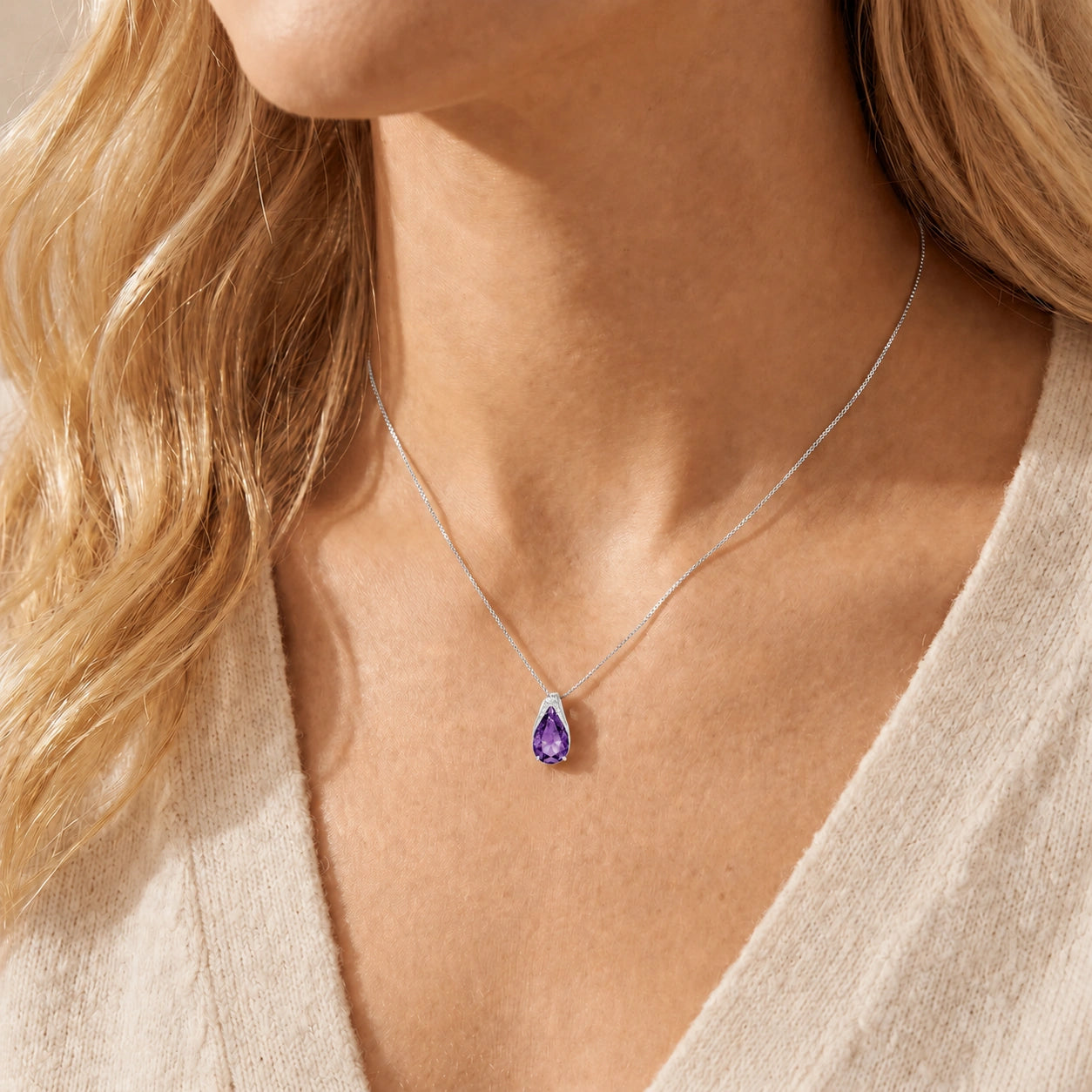 White Gold Pendant Necklace Amethyst 10K — Gilda
