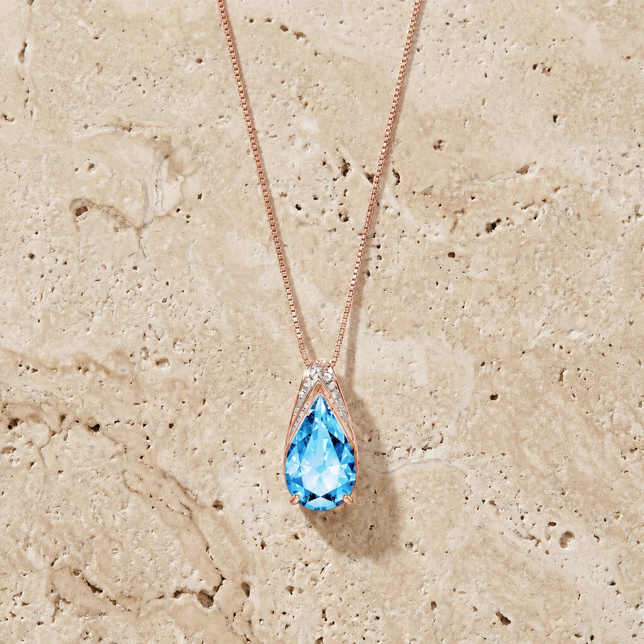 Rose Gold Pendant Necklace Blue Topaz 10K — Gilda
