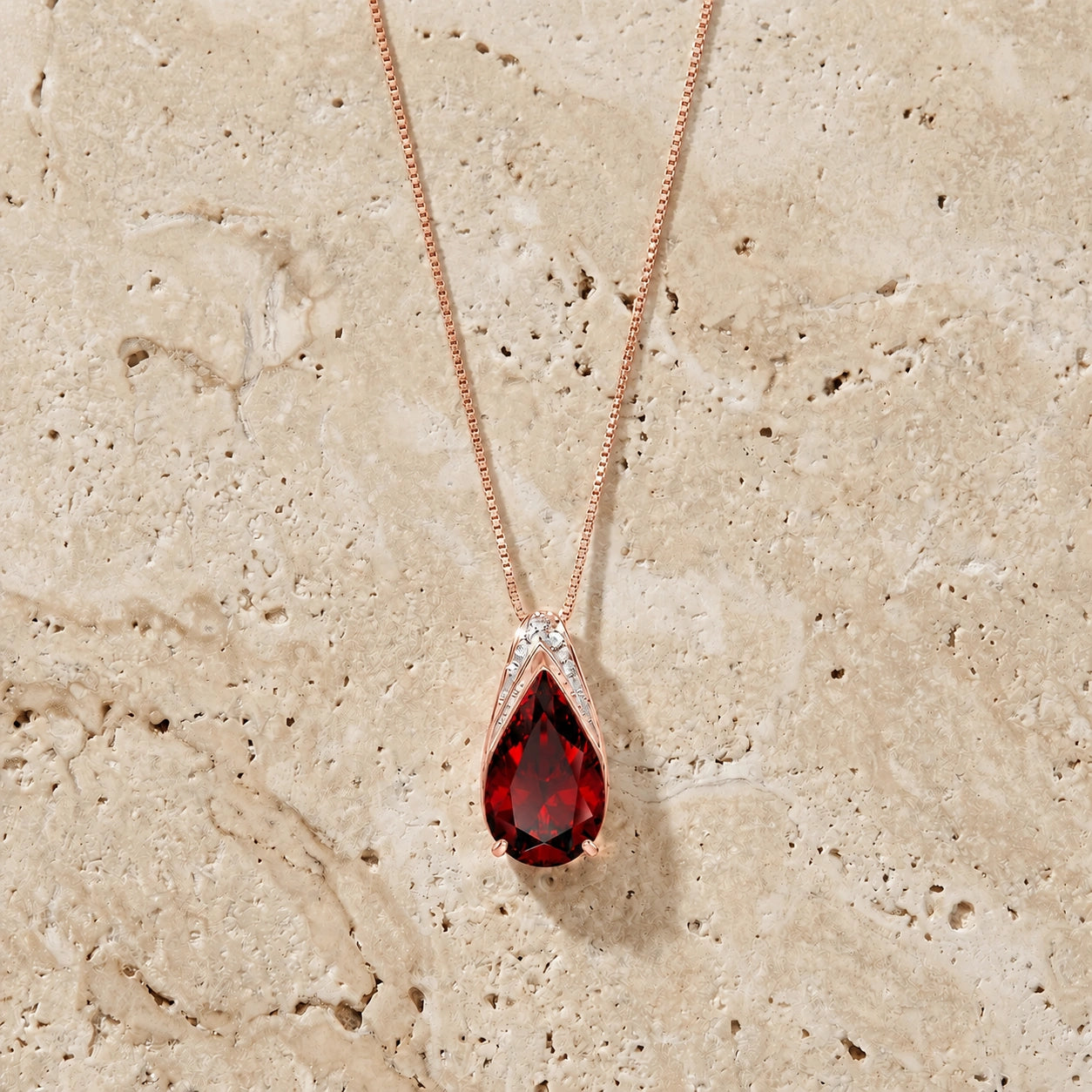 Rose Gold Pendant Necklace Garnet 10K — Gilda